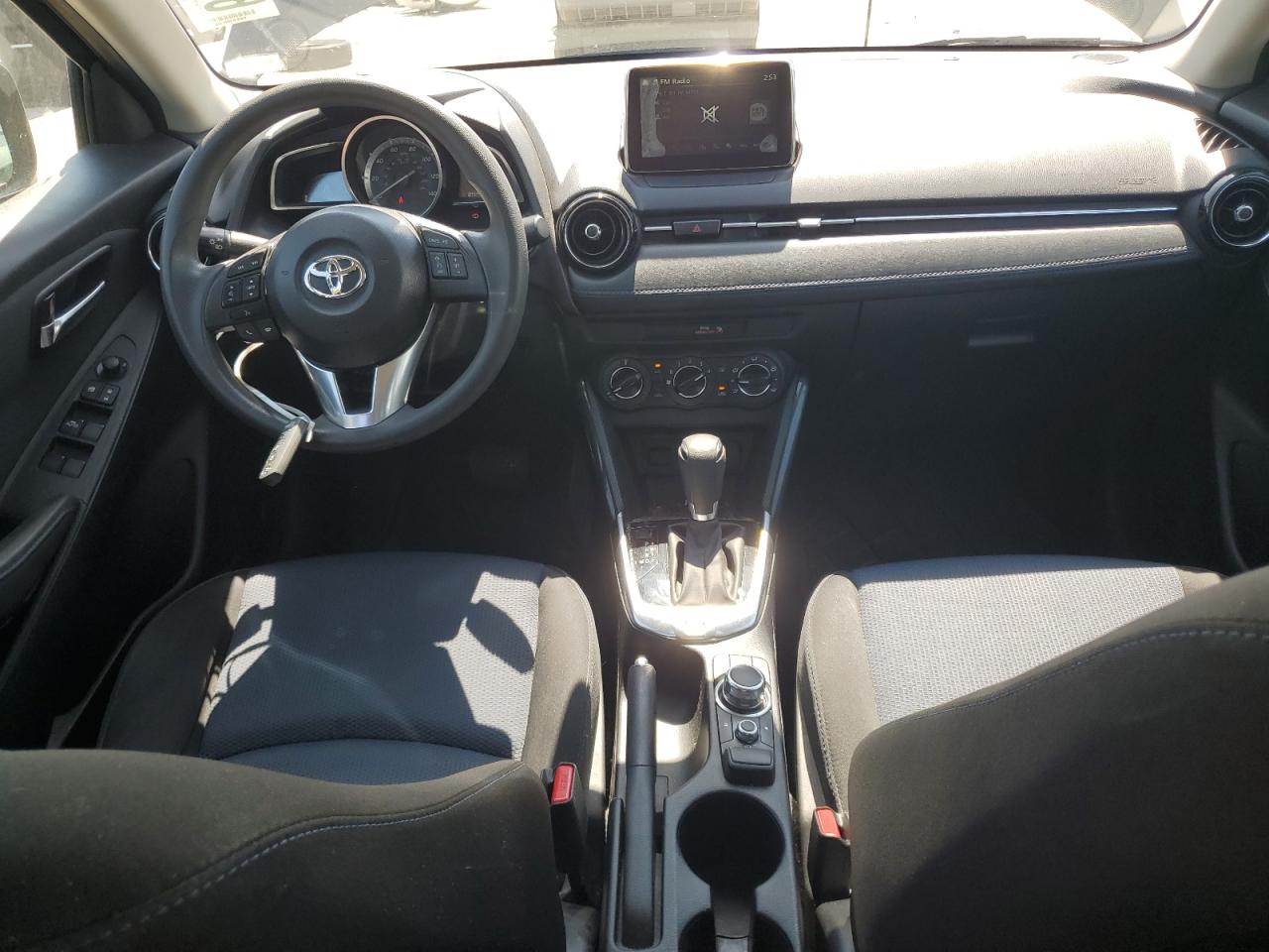 2017 Toyota Yaris Ia VIN: 3MYDLBYVXHY187335 Lot: 64886815
