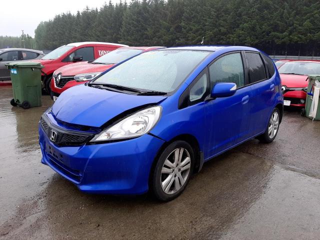 HONDA JAZZ ES + 2014