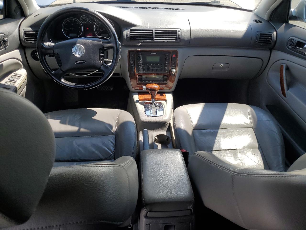 2004 Volkswagen Passat Glx 4Motion VIN: WVWTH63B84P201454 Lot: 64140385