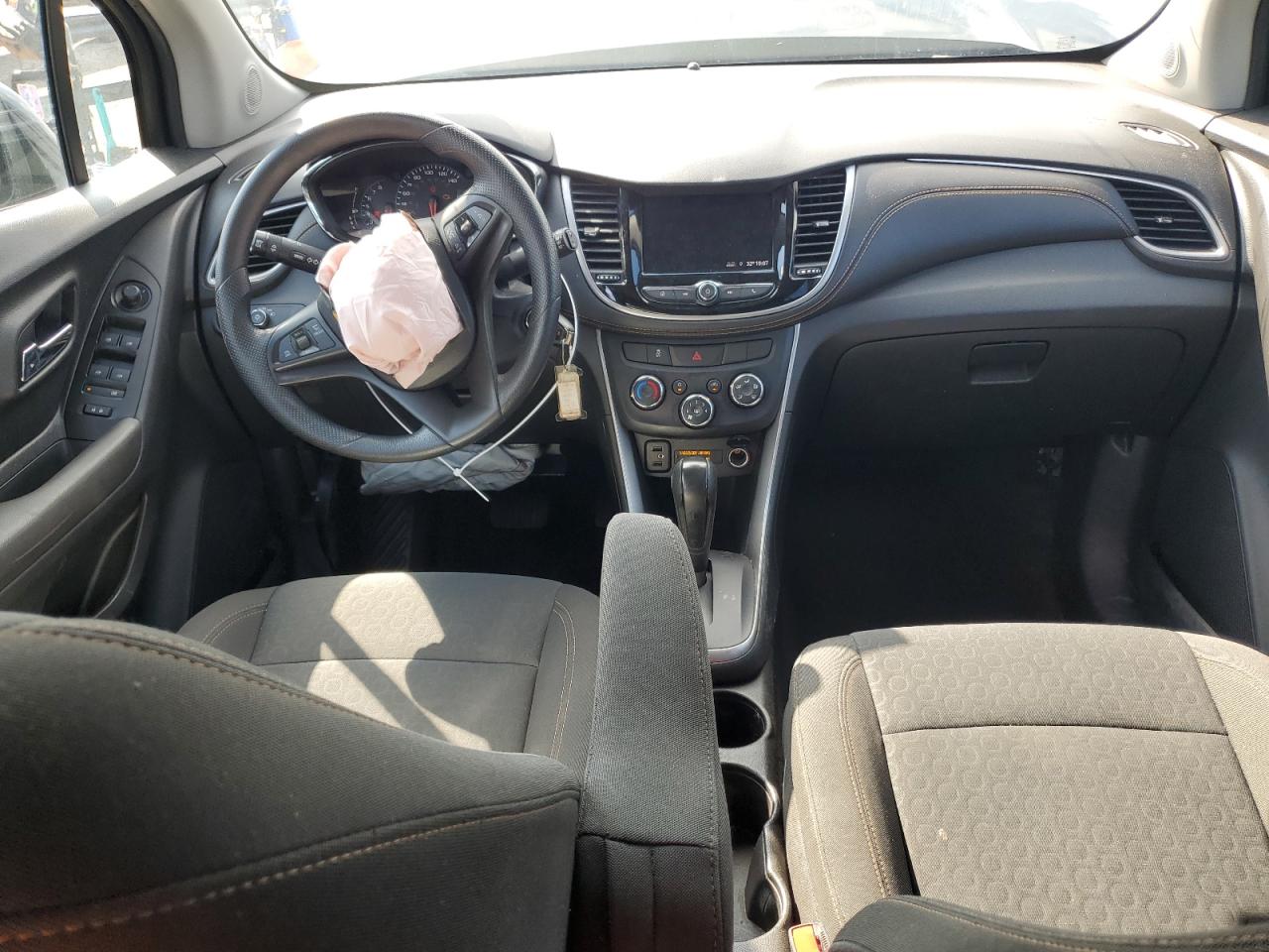 KL7CJKSB5LB325396 CHEVROLET TRAX 2020