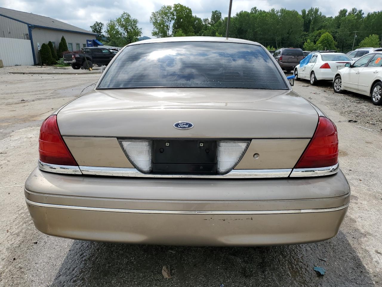 2004 Ford Crown Victoria Lx VIN: 2FAFP74W34X118845 Lot: 65364375