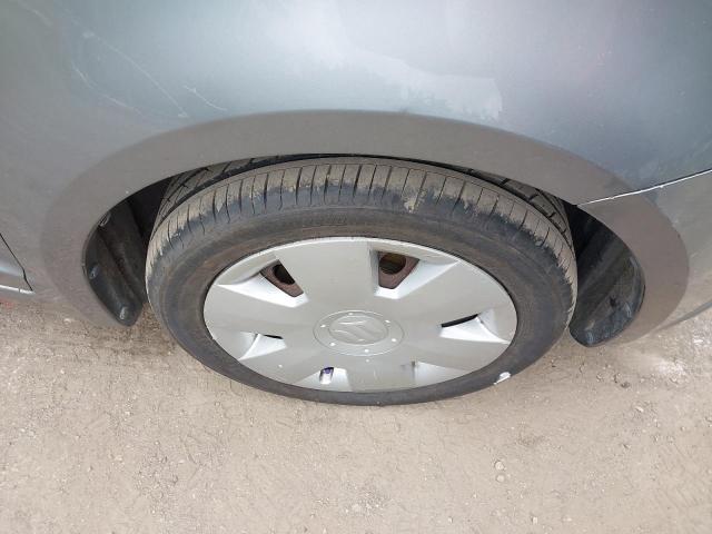 2005 SUZUKI SWIFT GL