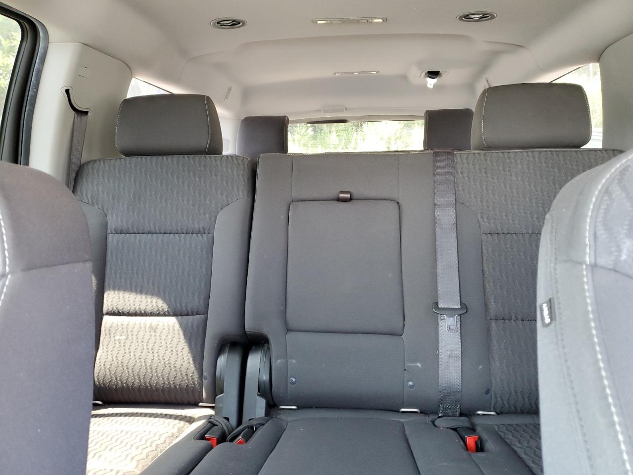 1gnskgkc8kr270621 1GNSKGKC8KR270621 2019 Chevrolet Suburban K1500 Ls