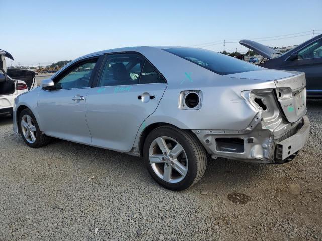  TOYOTA CAMRY 2014 Srebrny