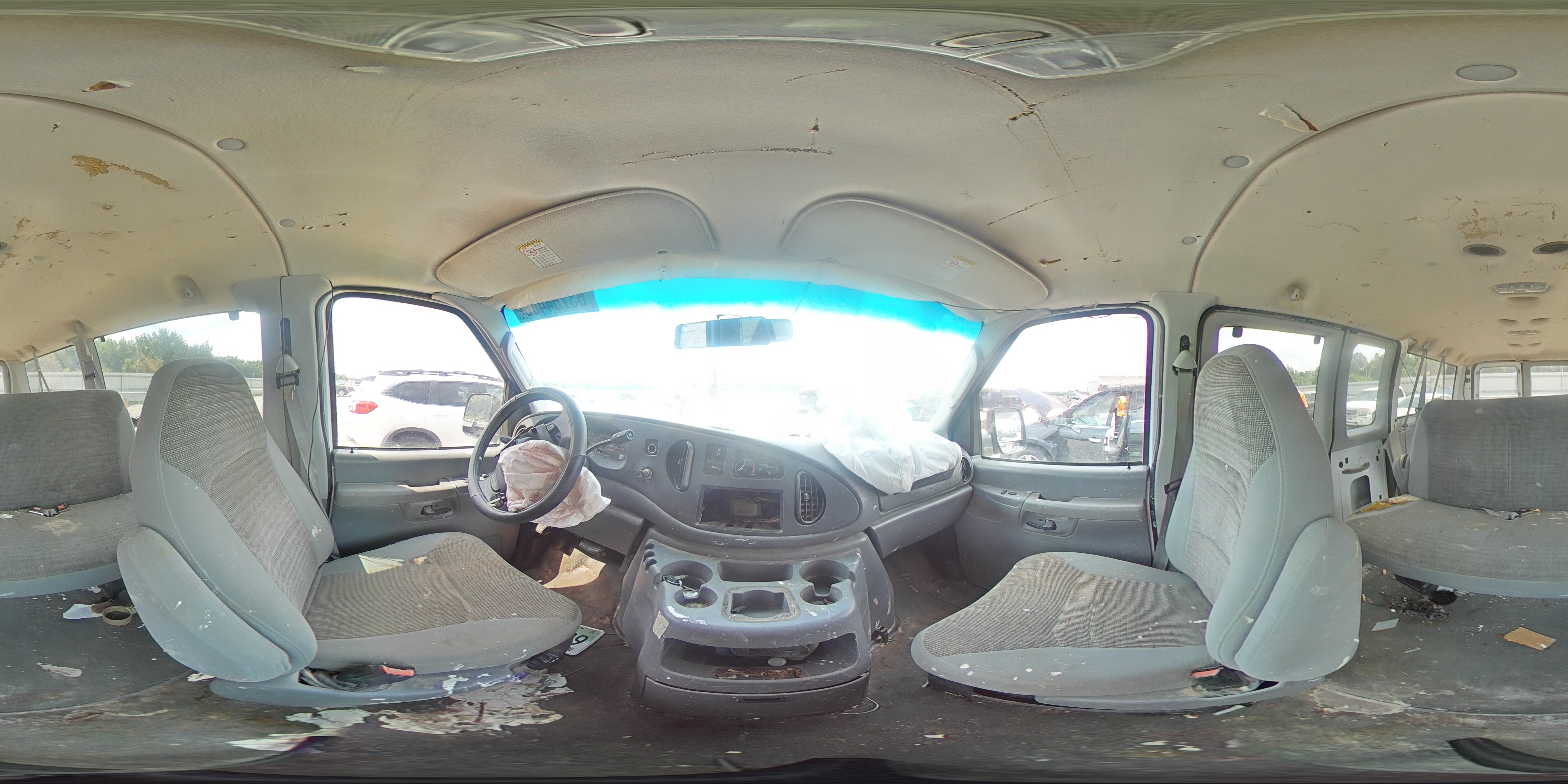 2004 Ford Econoline E150 Wagon VIN: 1FMRE11L94HA82935 Lot: 63764405