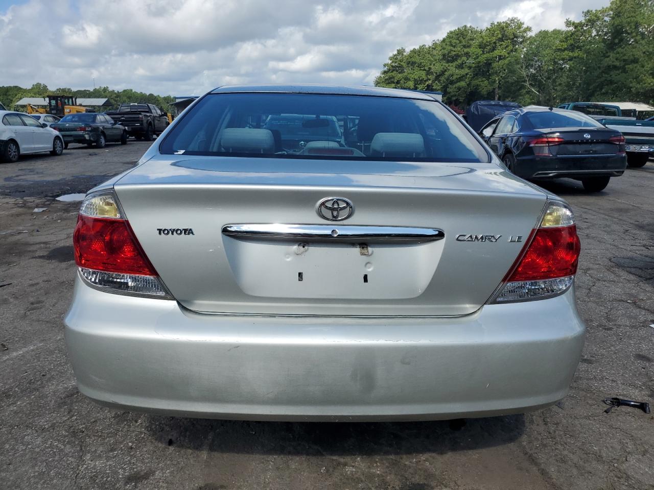 2005 Toyota Camry Le VIN: 4T1BE32K05U617078 Lot: 63046935