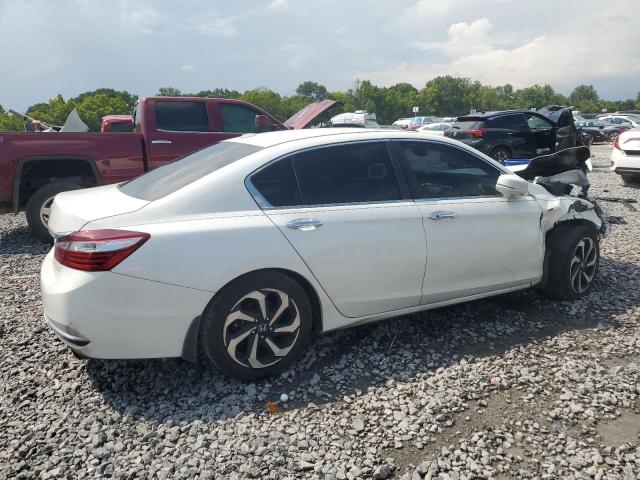 Седаны HONDA ACCORD 2016 Белы