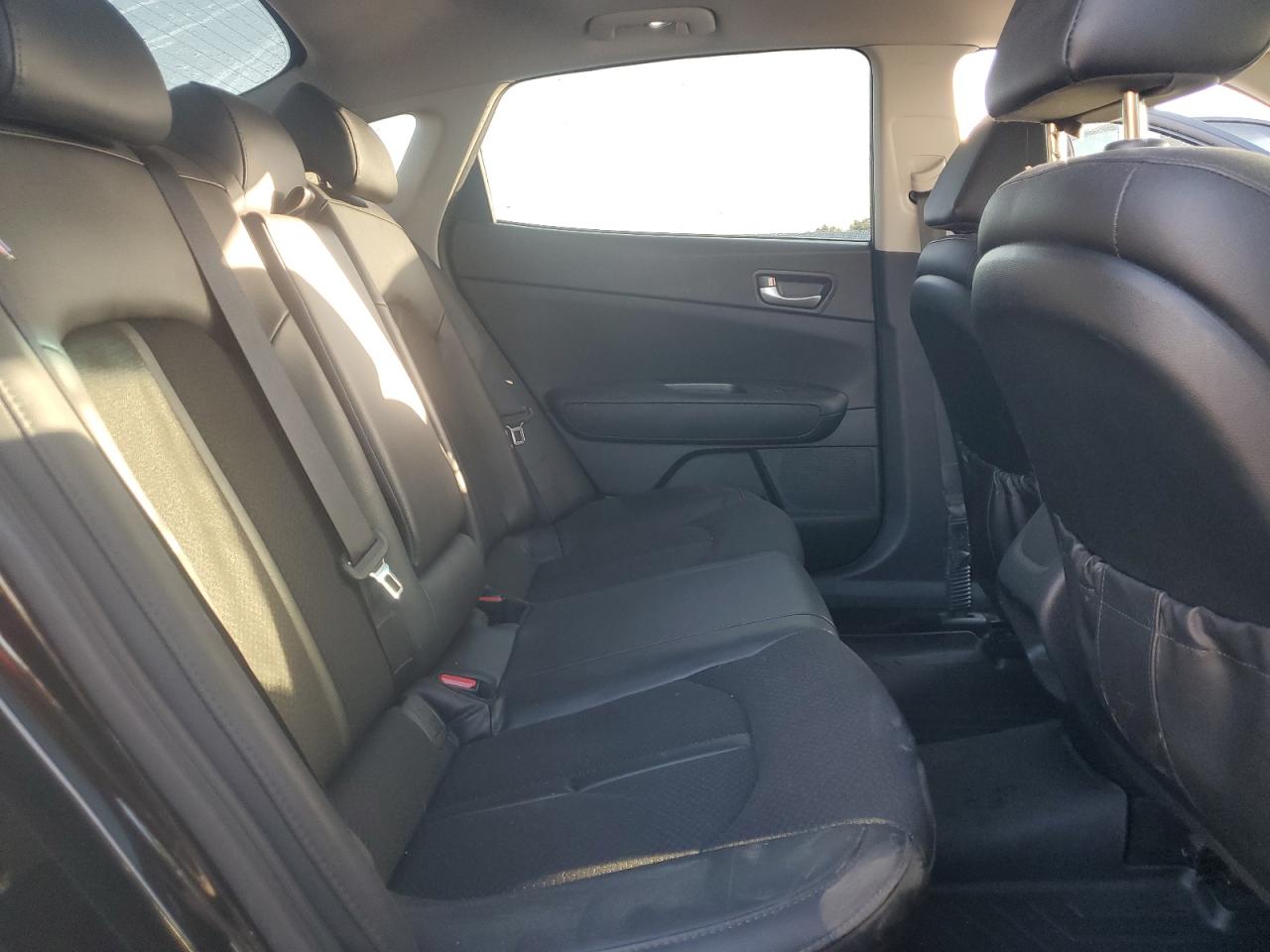 2018 Kia Optima Lx VIN: 5XXGT4L31JG233971 Lot: 65178165