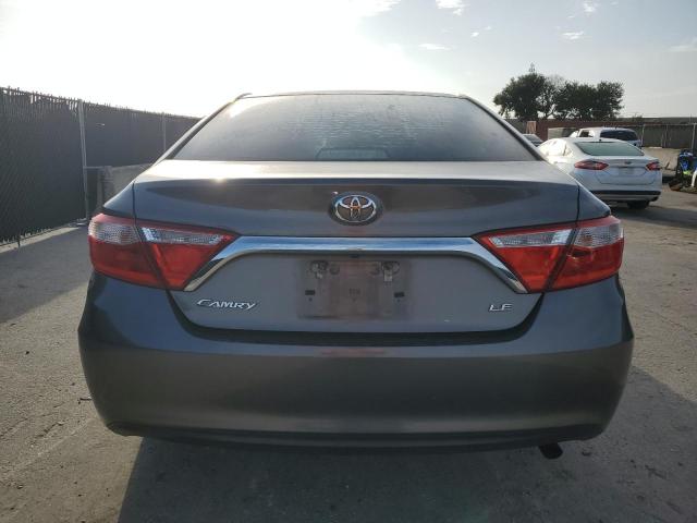  TOYOTA CAMRY 2017 Серый