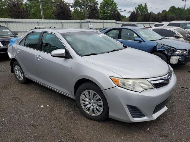 Sedans TOYOTA CAMRY 2012 Silver