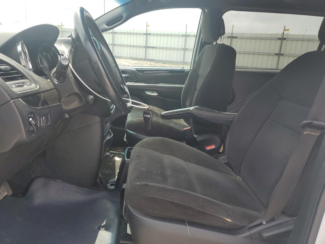 2017 Dodge Grand Caravan Se VIN: 2C4RDGBG5HR649910 Lot: 64110365