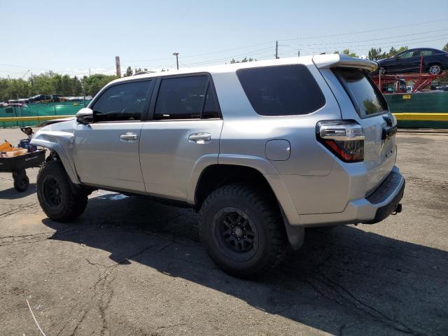 Паркетники TOYOTA 4RUNNER 2016 Серебристый