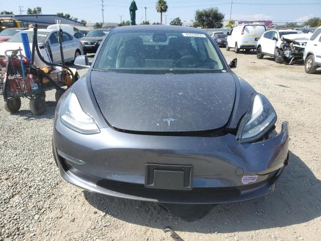  TESLA MODEL 3 2019 Szary