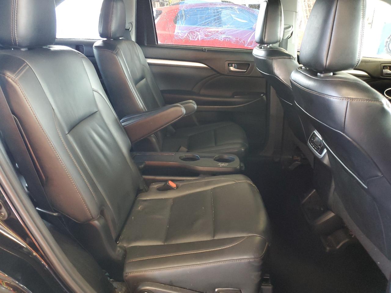 2019 Toyota Highlander Se VIN: 5TDJZRFHXKS922822 Lot: 64308035