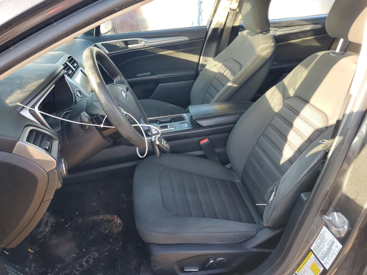 3FA6P0HD1KR171975 FORD FUSION 2019