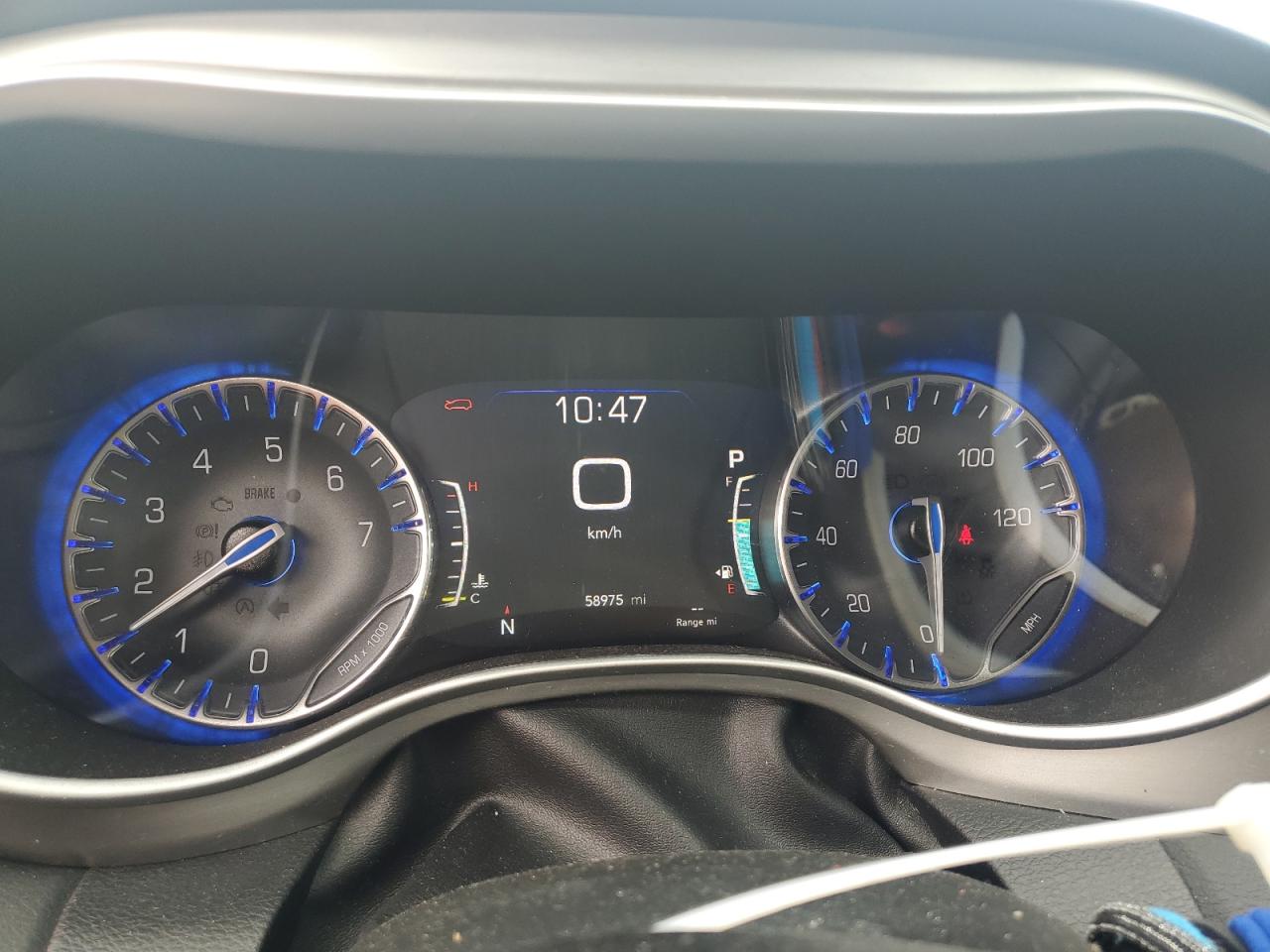 2020 Chrysler Pacifica Touring L VIN: 2C4RC3BG2LR261702 Lot: 64563655