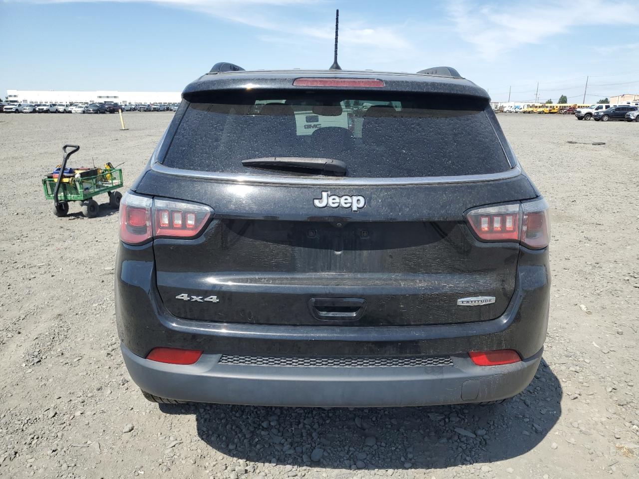 2018 Jeep Compass Latitude VIN: 3C4NJDBB8JT152976 Lot: 62980885