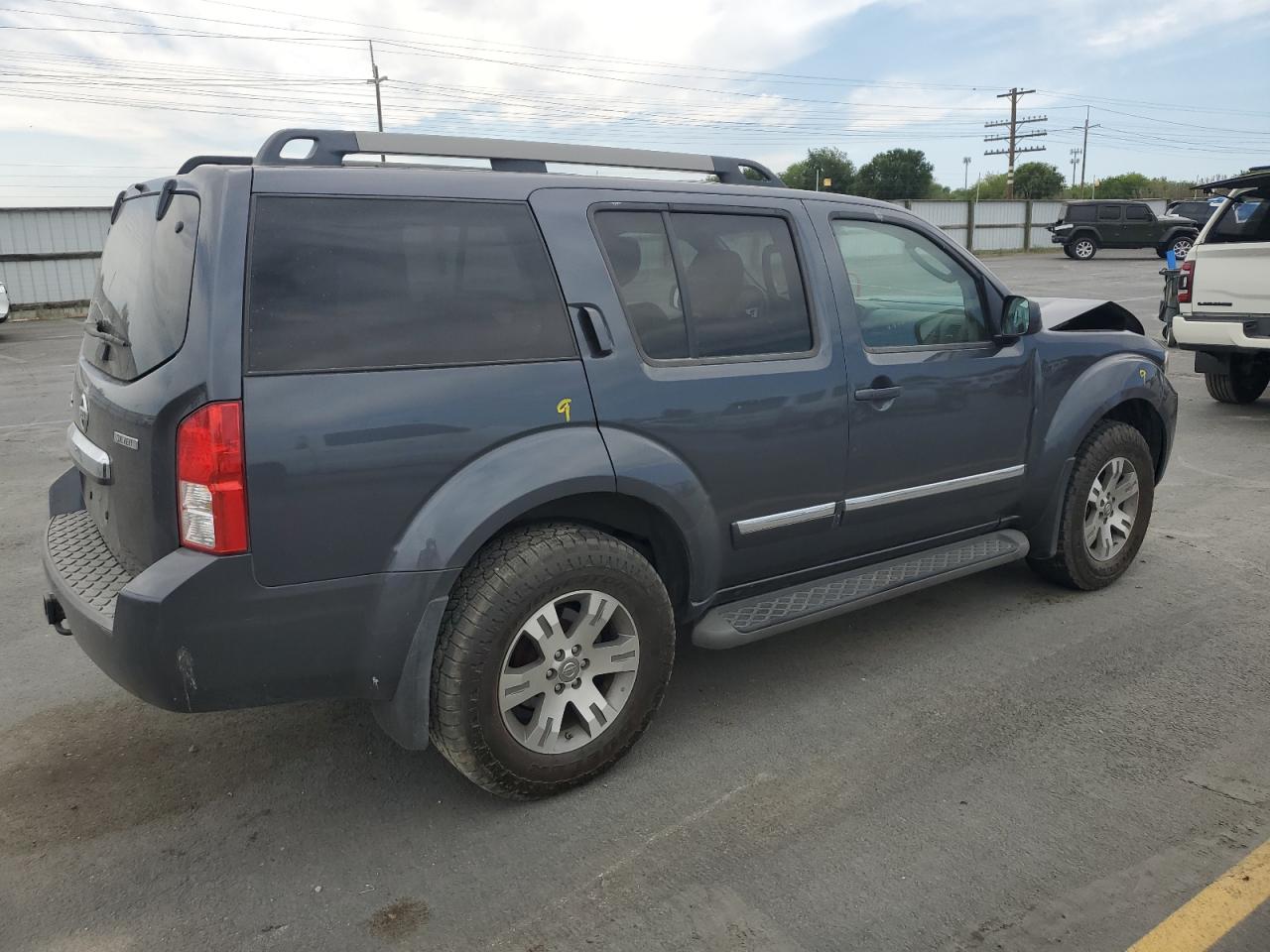 2011 Nissan Pathfinder S VIN: 5N1AR1NB1BC600498 Lot: 64841895