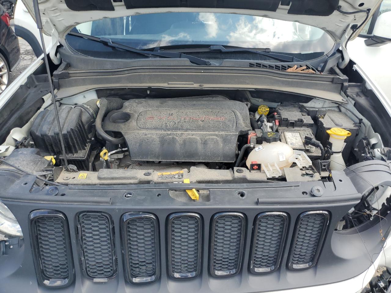 2017 Jeep Renegade Latitude VIN: ZACCJBBB3HPG52993 Lot: 65325305