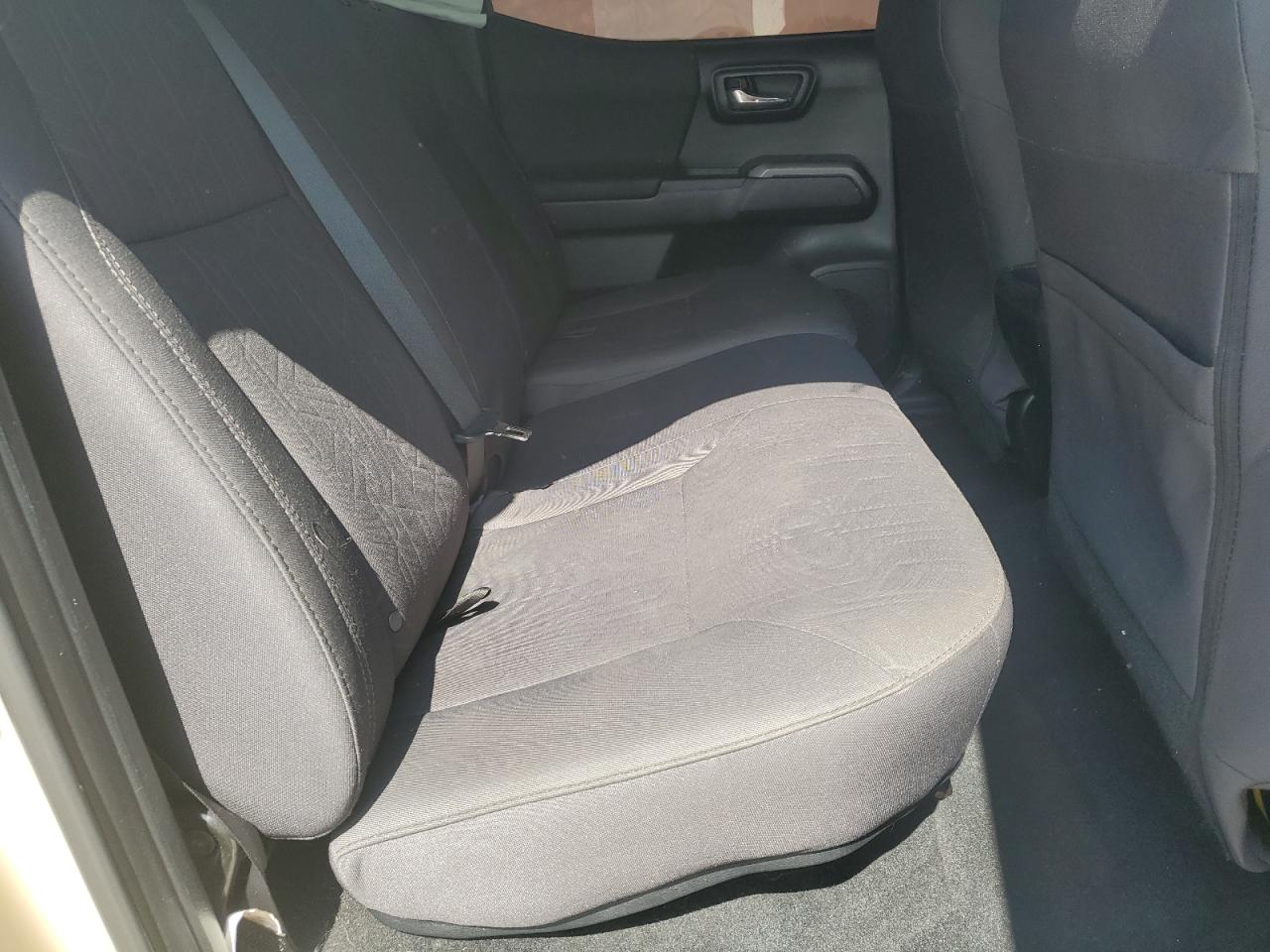 2017 Toyota Tacoma Double Cab VIN: 5TFCZ5ANXHX083739 Lot: 64205725