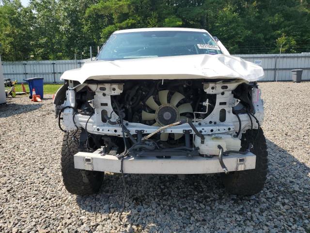  TOYOTA TUNDRA 2023 Белы
