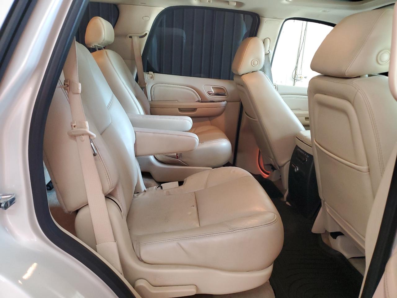 2007 Cadillac Escalade Luxury VIN: 1GYFK63877R427958 Lot: 64751035
