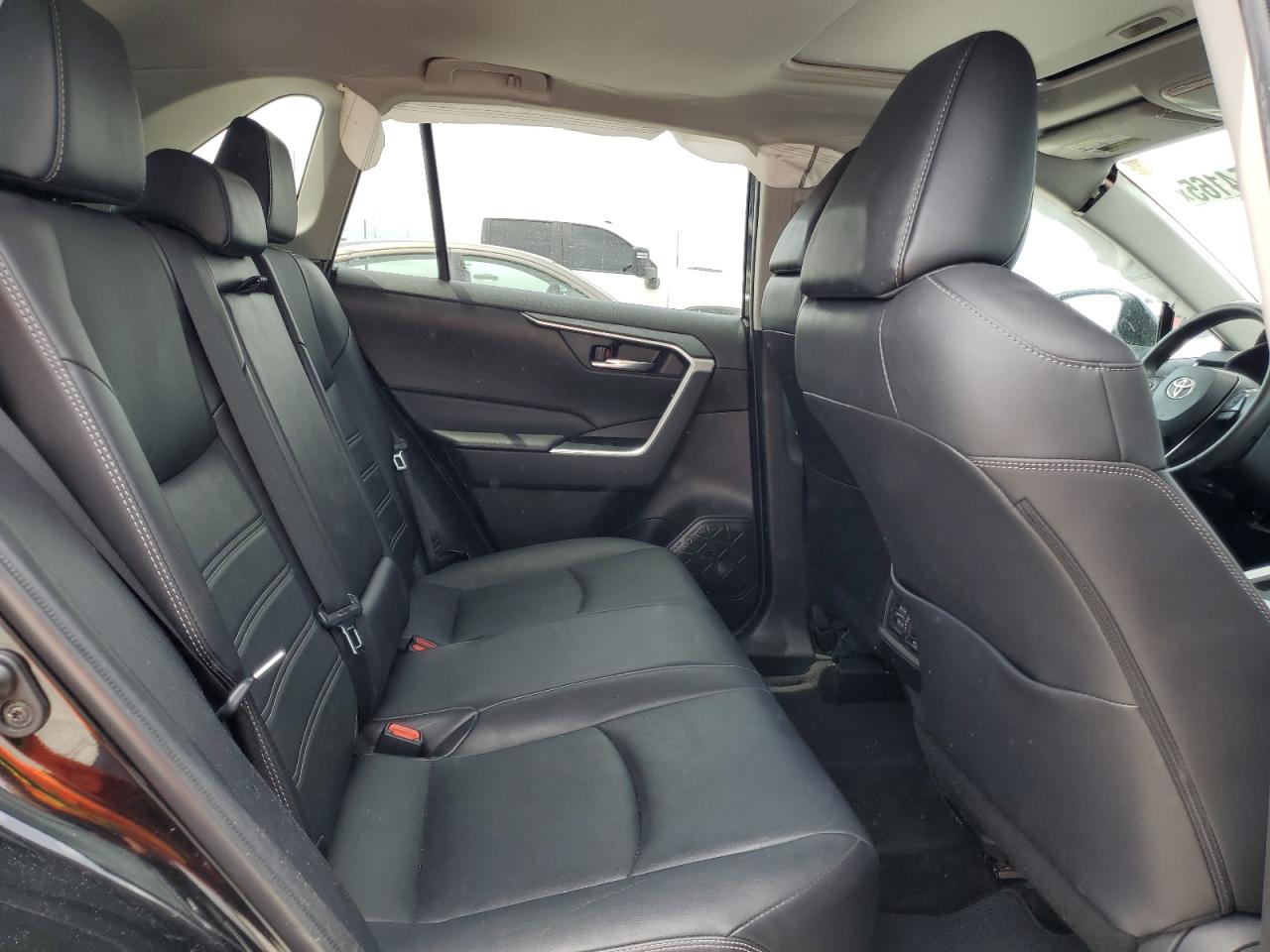2022 Toyota Rav4 Xle Premium VIN: 2T3C1RFV4NC195705 Lot: 64654165