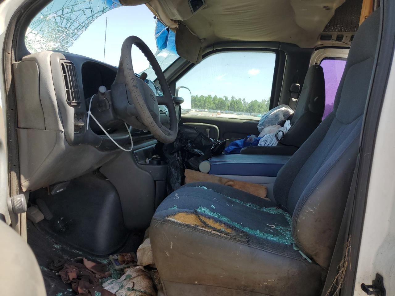 2001 Chevrolet Express G3500 VIN: 1GCHG39R311142470 Lot: 59182795