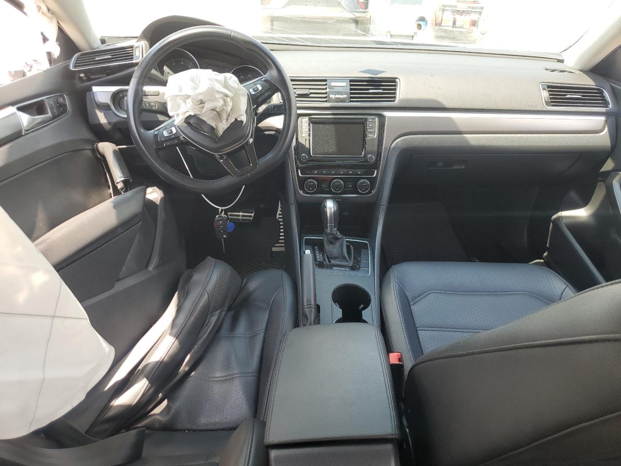 2018 Volkswagen Passat S VIN: 1VWAA7A31JC051622 Lot: 64193795