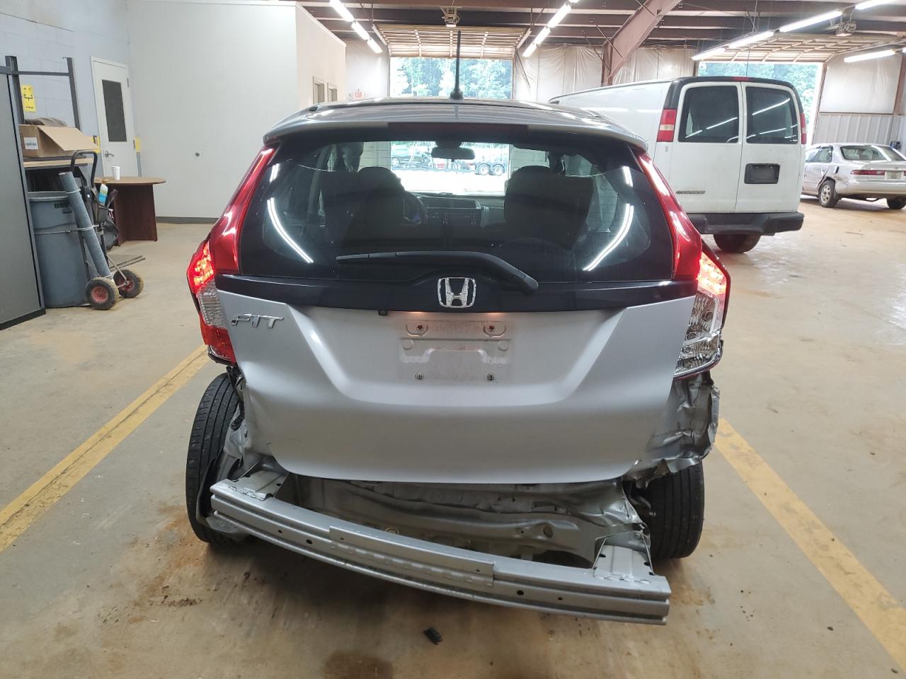 2019 Honda Fit Lx VIN: 3HGGK5H48KM748137 Lot: 64508875