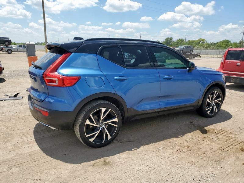  VOLVO XC40 2020 Синий