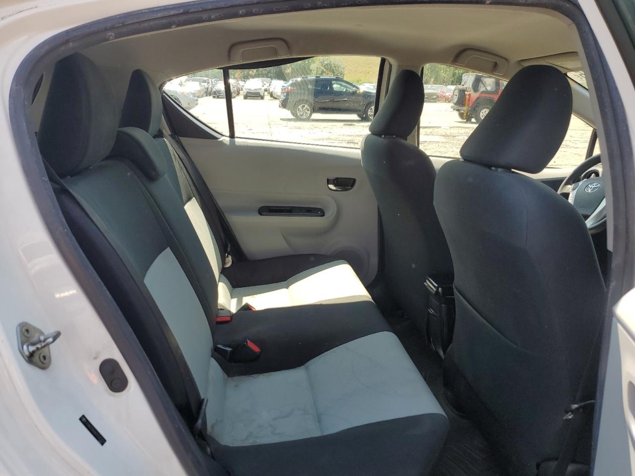 2013 Toyota Prius C VIN: JTDKDTB36D1537221 Lot: 65283775