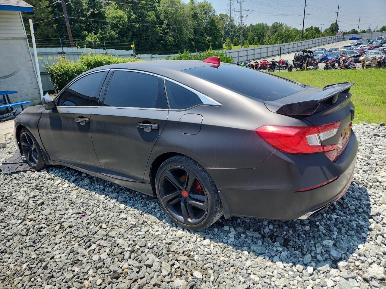 1HGCV1F37JA131252 HONDA ACCORD 2018