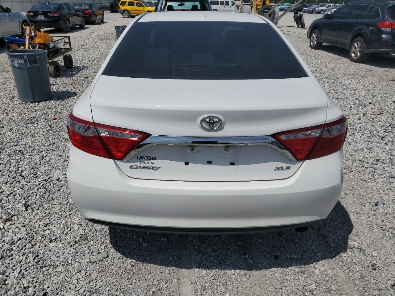 2015 Toyota Camry Le VIN: 4T1BF1FK5FU941334 Lot: 64438855