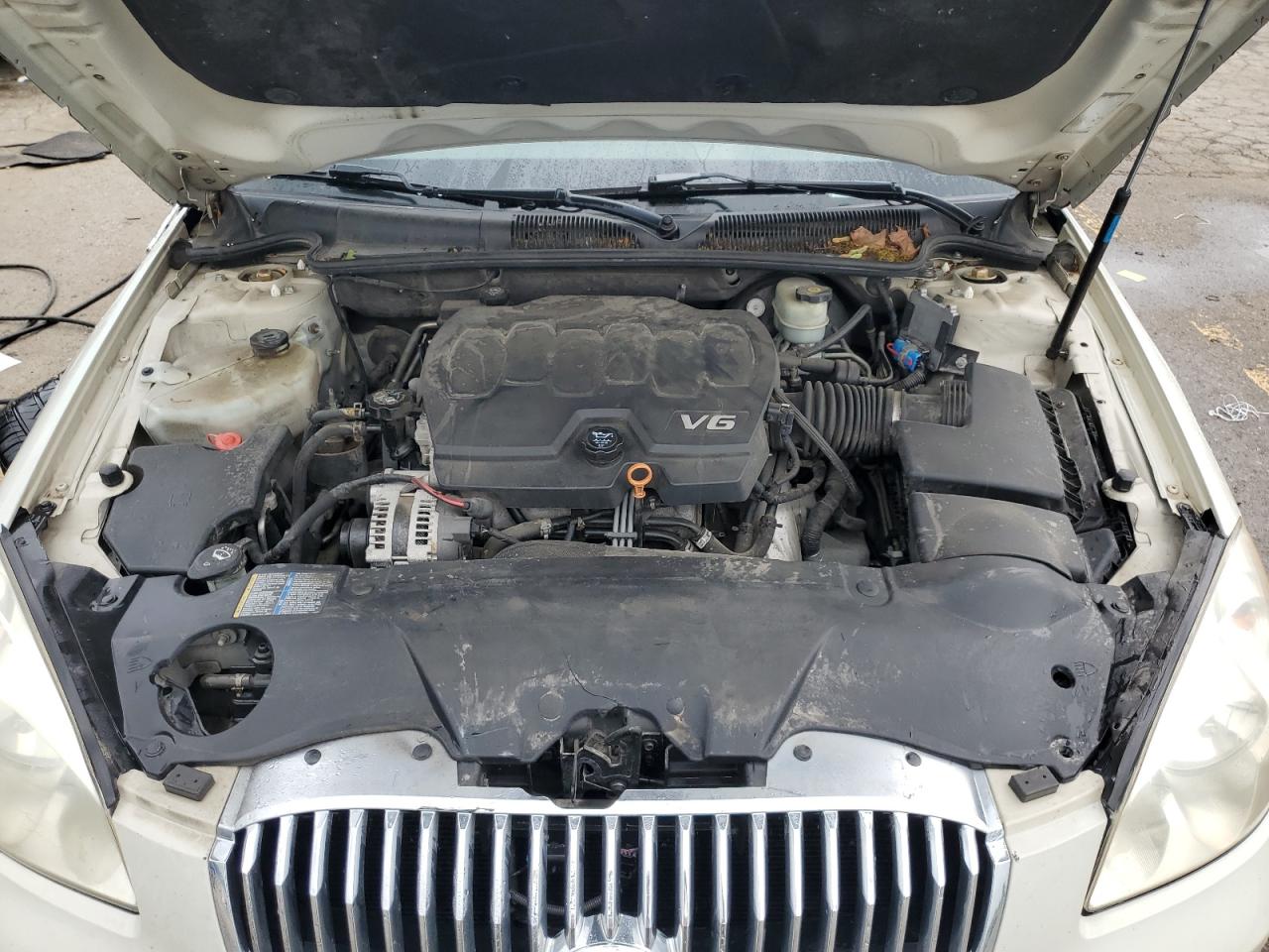 1G4HC5EM3BU103844 BUICK LUCERNE 2011 CREAM Photo 11