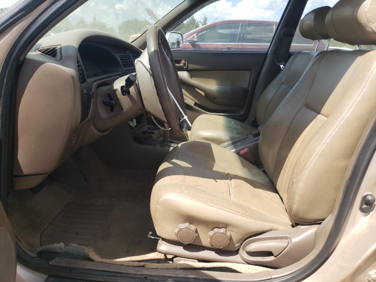 1996 Toyota Camry Dx VIN: JT2BG12K3T0418235 Lot: 63115305