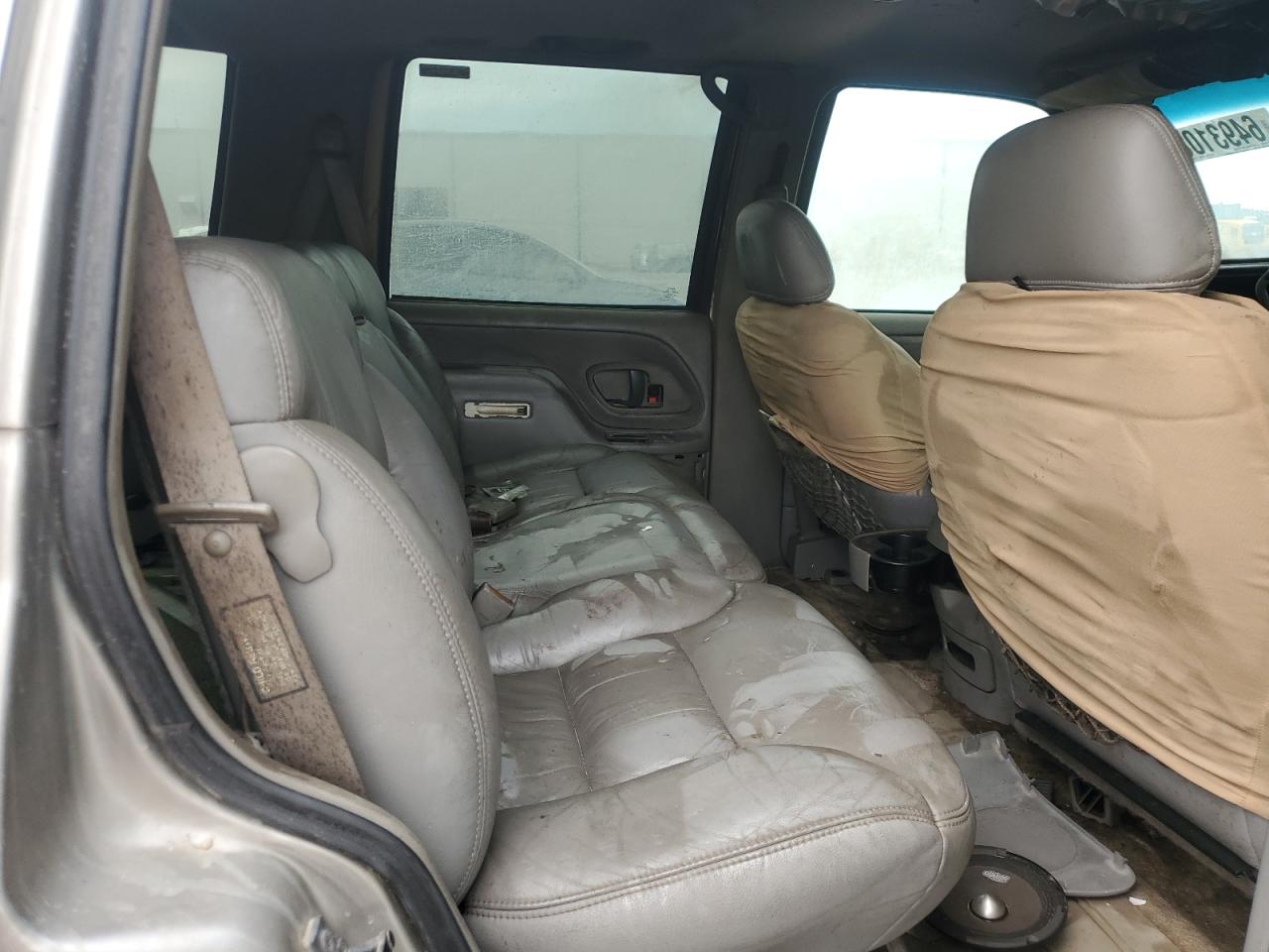 1999 Chevrolet Tahoe C1500 VIN: 1GNEC13R0XJ497169 Lot: 64931085