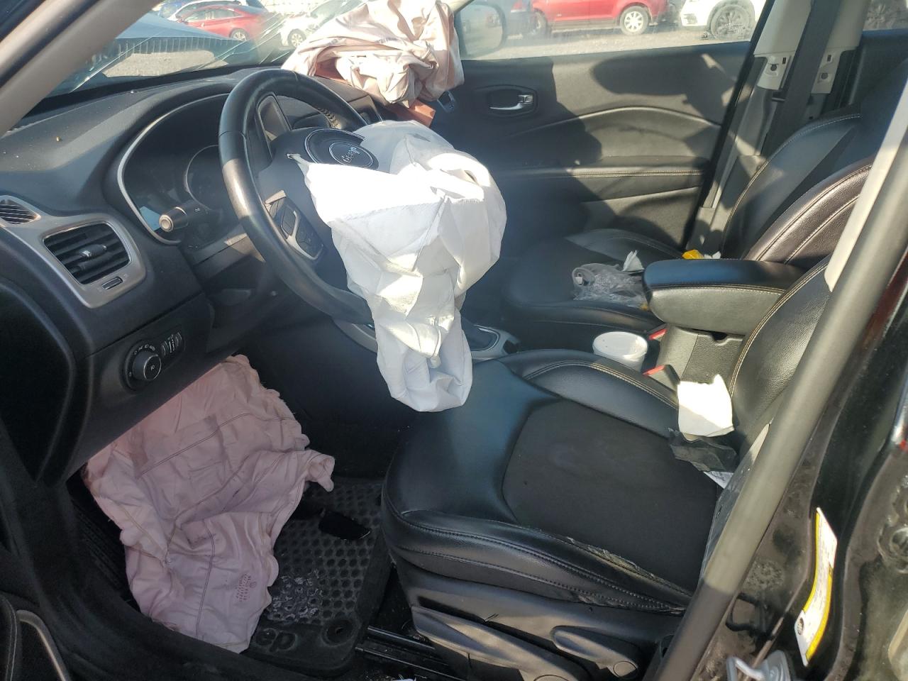 2017 Jeep Compass Latitude VIN: 3C4NJCBB3HT658770 Lot: 65648285