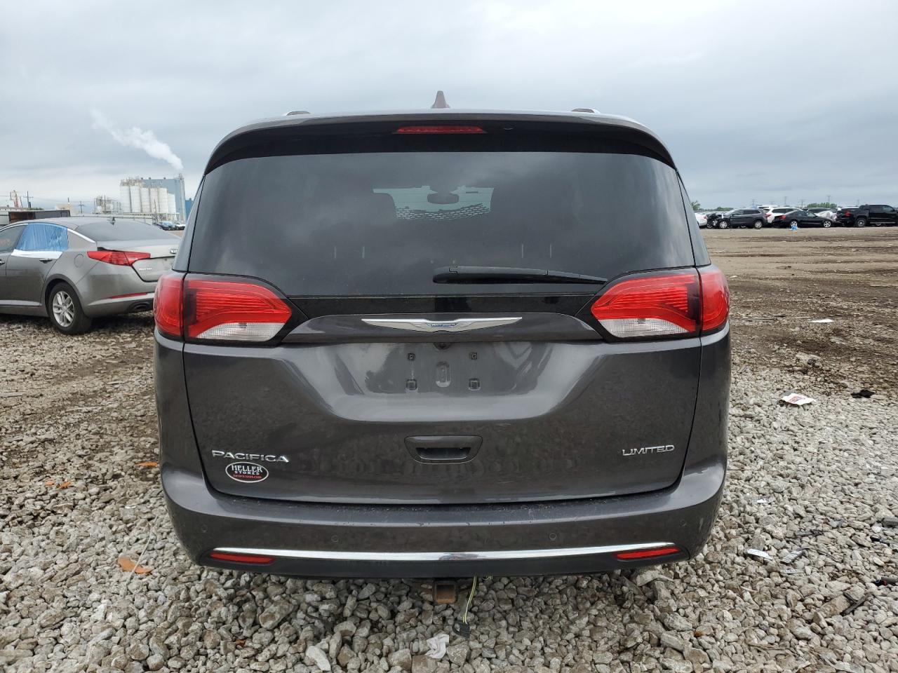 2017 Chrysler Pacifica Limited VIN: 2C4RC1GG0HR713120 Lot: 65370715