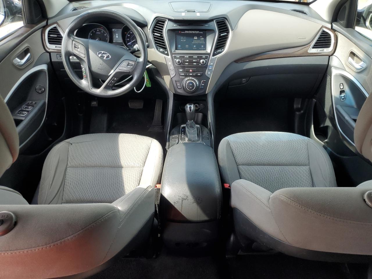 2017 Hyundai Santa Fe Se VIN: KM8SMDHF4HU201056 Lot: 65419505