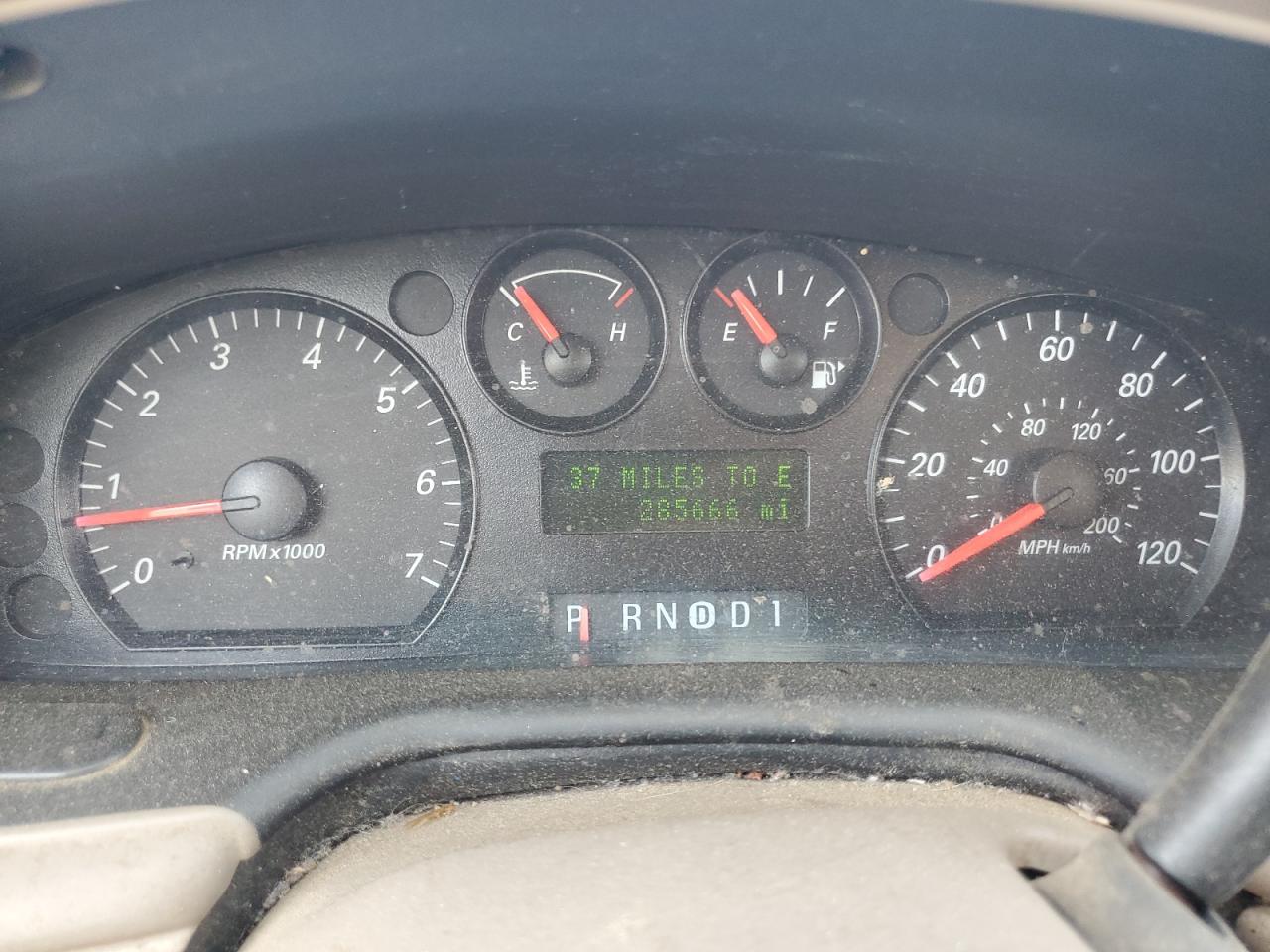 2006 Ford Taurus Se VIN: 1FAFP53UX6A255801 Lot: 64521135