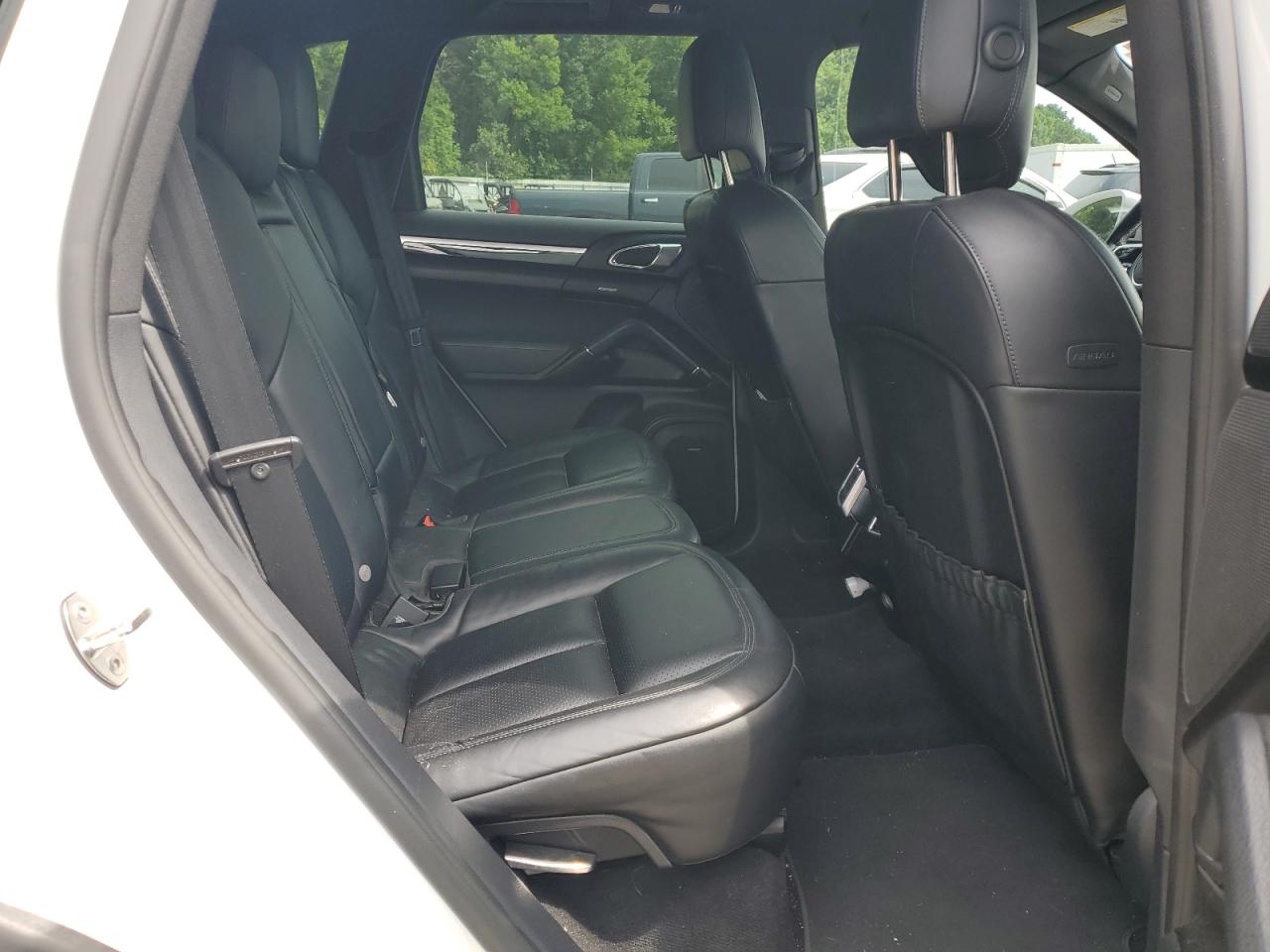 2016 Porsche Cayenne VIN: WP1AA2A23GKA37215 Lot: 65601365