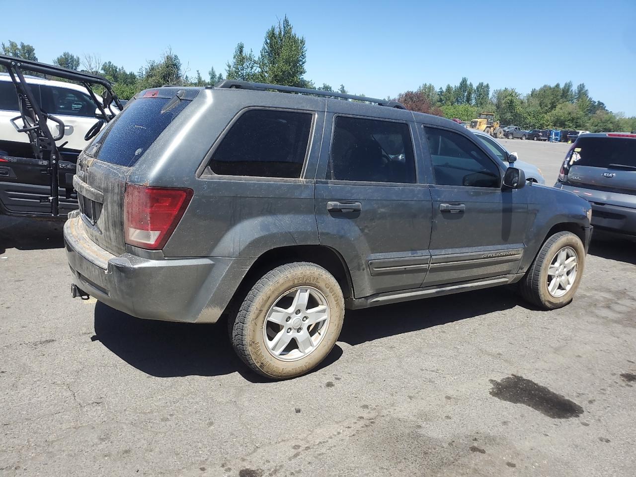 2006 Jeep Grand Cherokee Laredo grey null gas 1J4GR48K06C237218 photo #4