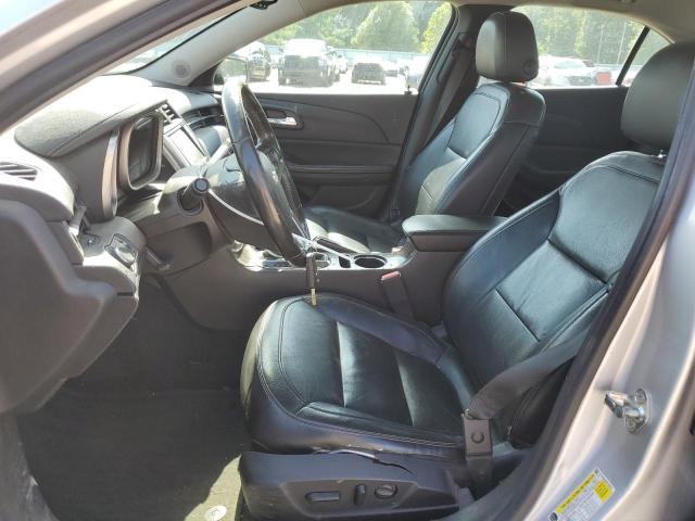 Sedans CHEVROLET MALIBU 2016 Srebrny