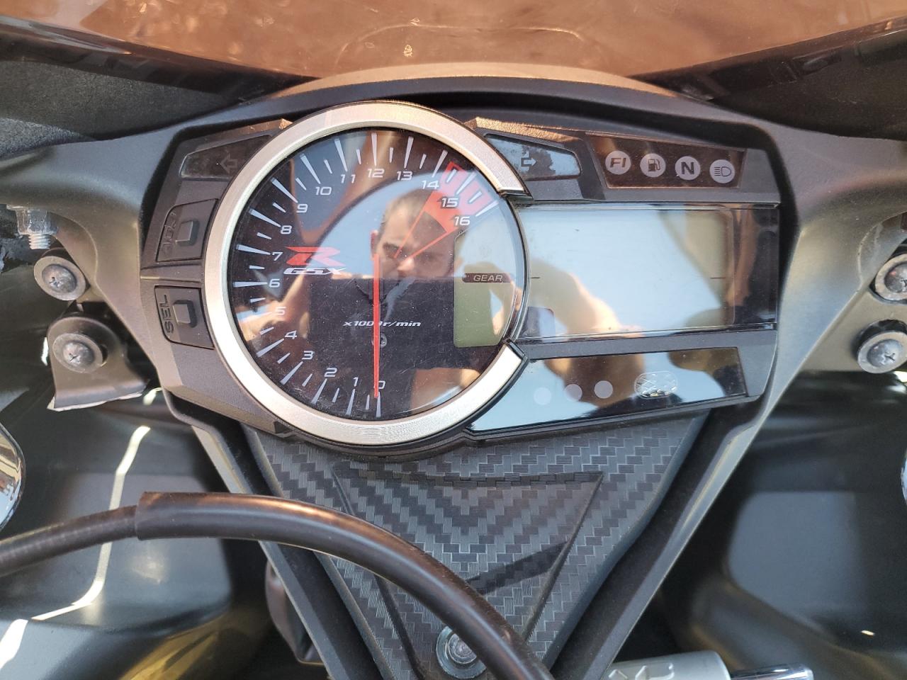 js1gr7ma8b2100817 JS1GR7MA8B2100817 2011 Suzuki Gsx750