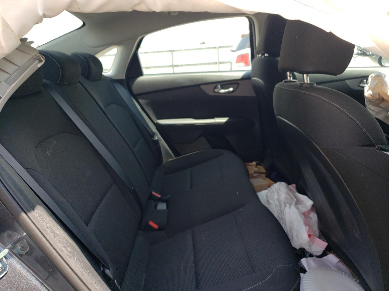 3KPF24AD8ME262858 2021 Kia Forte Fe