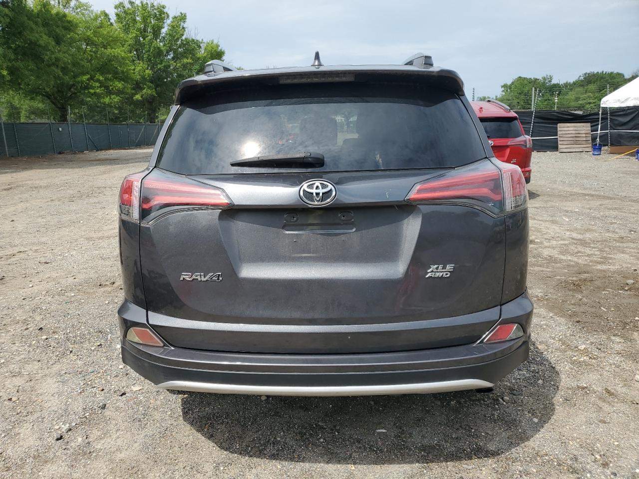 2017 Toyota Rav4 Xle VIN: 2T3RFREV1HW564973 Lot: 65188575