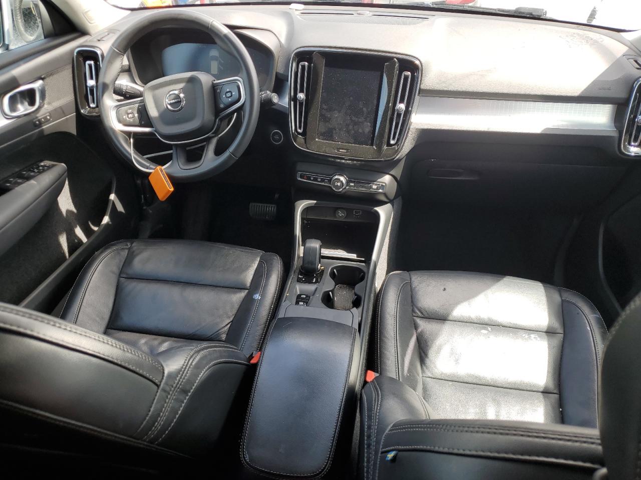 2022 Volvo Xc40 T4 Momentum VIN: YV4AC2HK4N2720066 Lot: 63227035