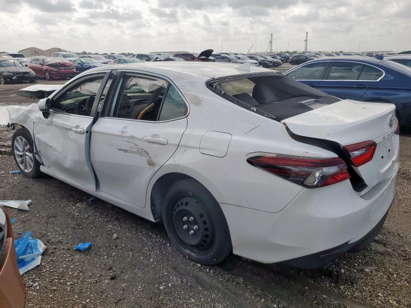  TOYOTA CAMRY 2022 Белый