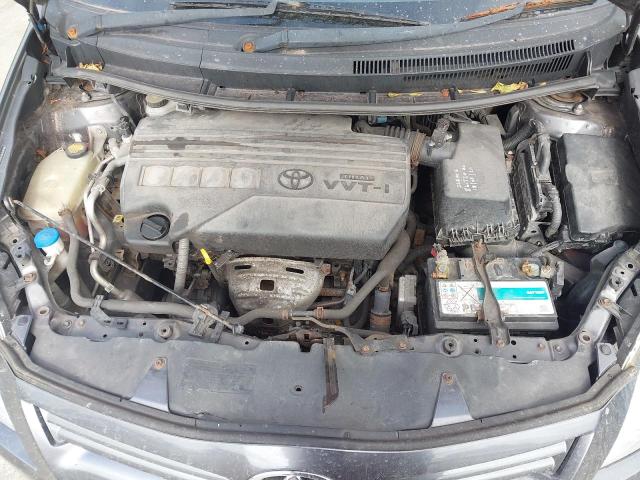 2012 TOYOTA AURIS